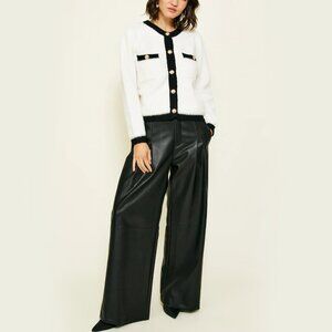 *NEW* Line & Dot Bon Sweater